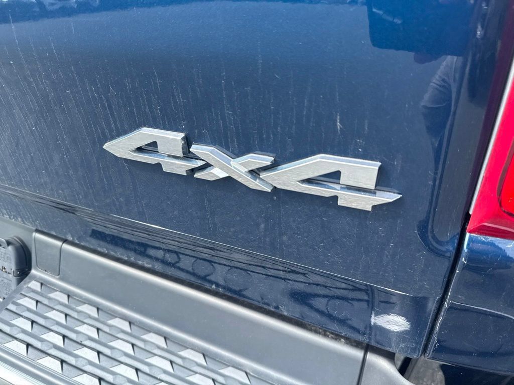 Used 2021 RAM 1500 Big Horn AWD/4WD image 7