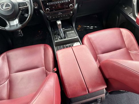 Used 2023 Lexus GX 460 Luxury w/ Accessory Package image 27