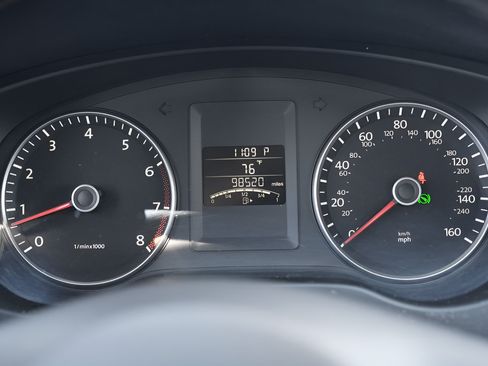 Used 2012 Volkswagen Jetta SE FWD image 27