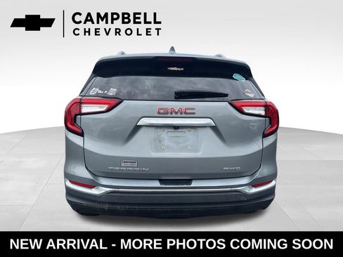Used 2023 GMC Terrain SLT AWD/4WD image 4