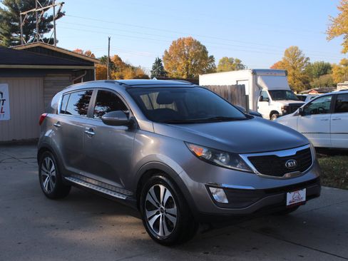 Used 2013 Kia Sportage EX w/ EX Premium Pkg image 2