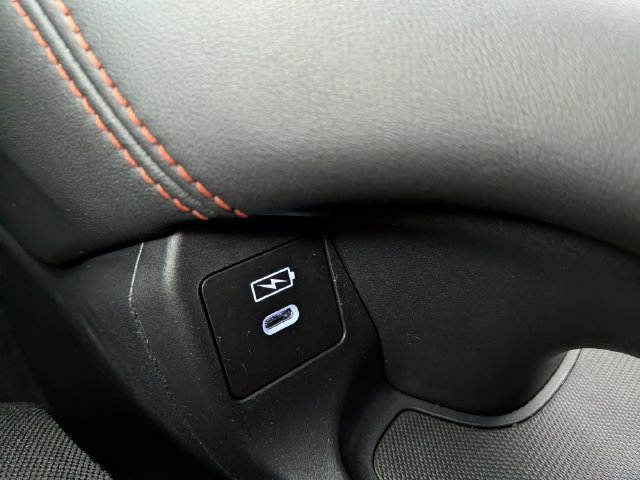 Used 2024 Honda HR-V Sport image 10