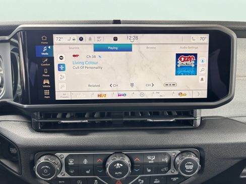 New 2026 Jeep Gladiator Sport AWD/4WD image 16