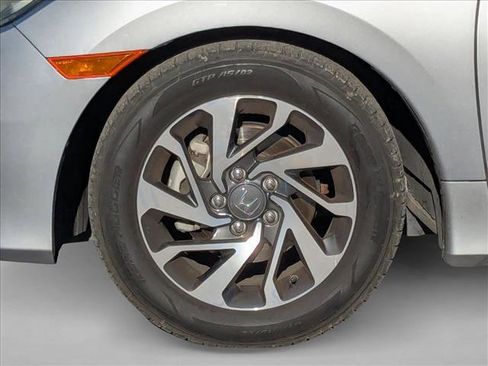 Used 2018 Honda Civic EX image 14