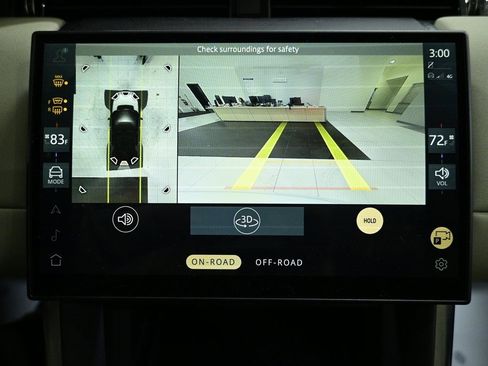 Used 2024 Land Rover Discovery Sport S image 20