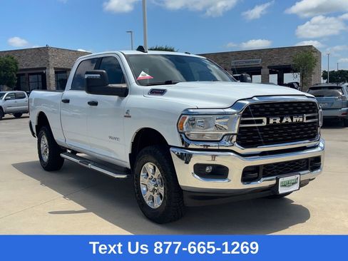 Used 2024 RAM 2500 Big Horn AWD/4WD image 5