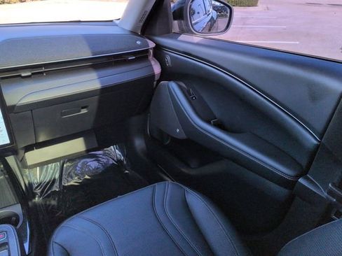 Certified 2023 Ford Mustang Mach-E Premium image 17