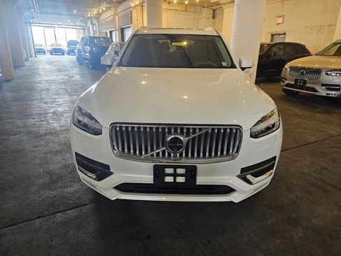 Certified 2024 Volvo XC90 B6 Ultimate AWD/4WD image 6
