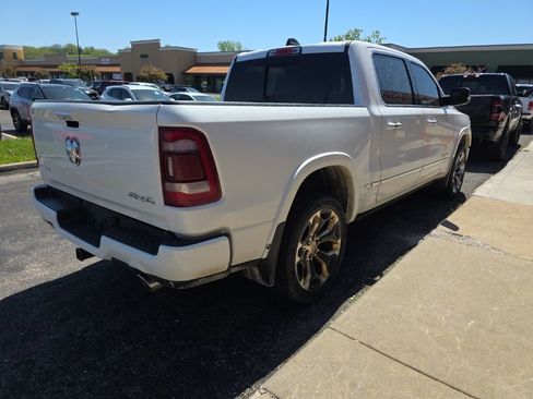 Used 2022 RAM 1500 Limited w/ Body-Colour Bumper Group AWD/4WD image 3