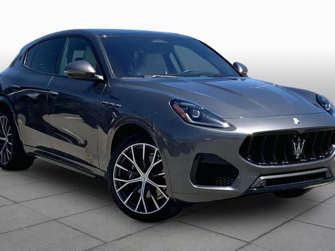 Used 2023 Maserati Grecale Modena AWD/4WD image 3