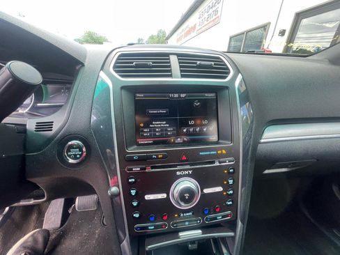 Used 2016 Ford Explorer Sport w/ Equipment Group 401A AWD/4WD image 15