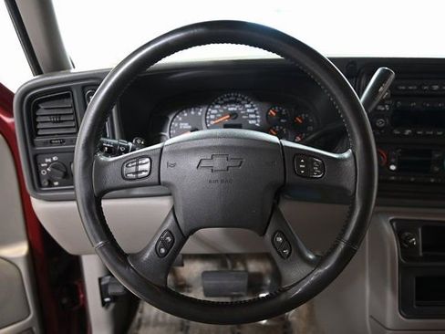 Used 2003 Chevrolet Suburban LT w/ LT Preferred Equipment Group image 4