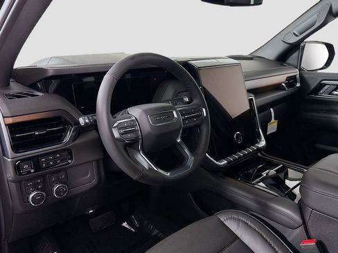 New 2026 GMC Yukon Denali w/ Sun & Power Step Package image 9