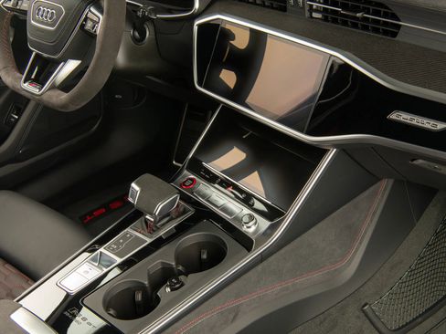 Used 2025 Audi RS 6 performance image 15