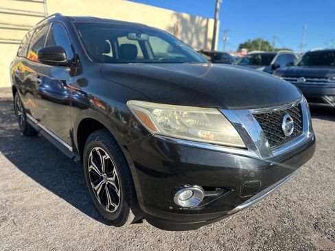 Used 2013 Nissan Pathfinder SL w/ Cargo Pkg image 9