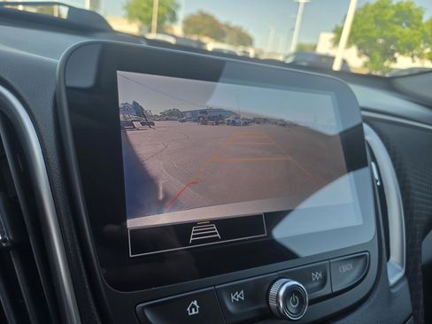 Used 2024 Chevrolet Malibu LT FWD image 16