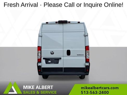 Used 2024 RAM ProMaster 2500 w/ Convenience Group FWD image 6