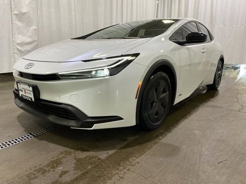 Used 2023 Toyota Prius LE image 23