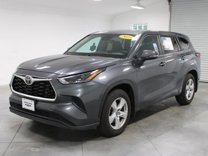 Used 2023 Toyota Highlander L