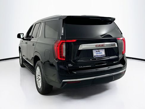 Used 2024 GMC Yukon SLT w/ SLT Luxury Package image 7
