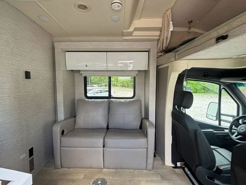 Used 2019 Mercedes-Benz Sprinter 170 image 17
