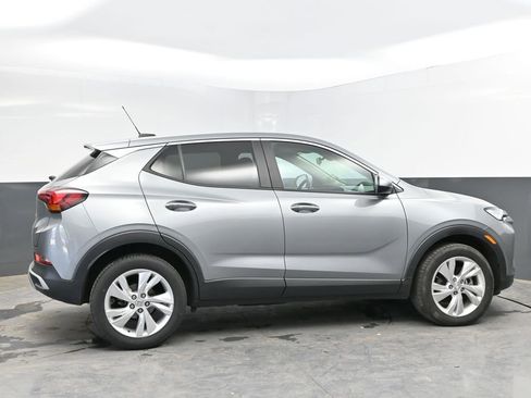 Used 2025 Buick Encore GX Preferred AWD/4WD image 8
