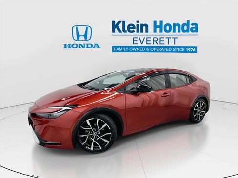 Used 2024 Toyota Prius Prime FWD image 1