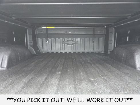 Used 2024 Chevrolet Silverado 1500 LT Trail Boss w/ Protection Package AWD/4WD image 11