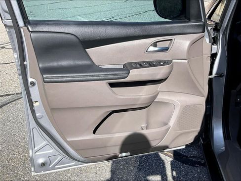 Used 2016 Honda Odyssey SE image 44