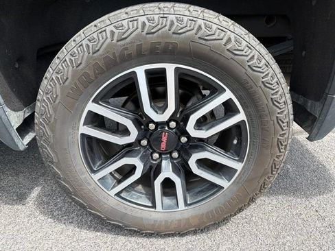 Used 2021 GMC Sierra 1500 AT4 AWD/4WD image 16