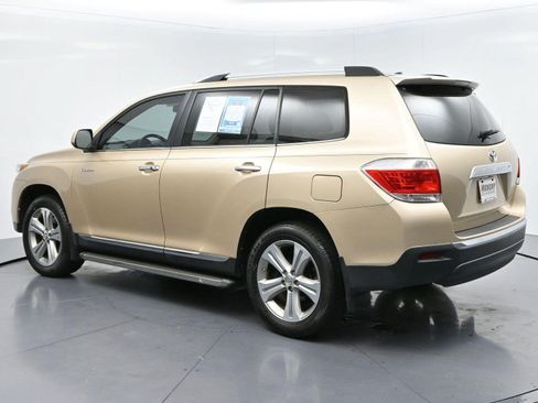 Used 2013 Toyota Highlander Limited FWD image 5