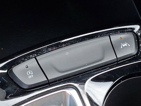 Used 2024 Chevrolet Trax RS w/ Driver Confidence Package image 26