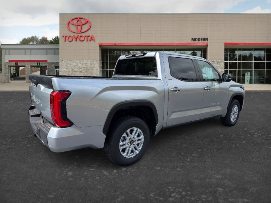New 2026 Toyota Tundra SR5 w/ SR5 Premium Package AWD/4WD image 6