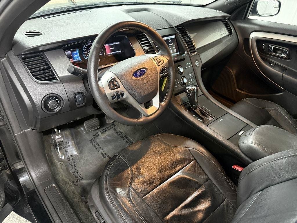 Used 2014 Ford Taurus SEL w/ Equipment Group 201A FWD image 12