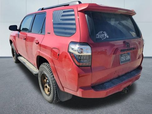 Used 2015 Toyota 4Runner SR5 image 7