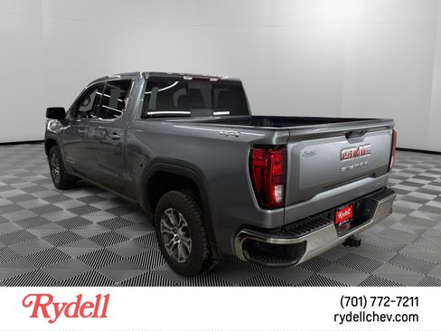 Used 2020 GMC Sierra 1500 SLE w/ SLE Value Package AWD/4WD image 3