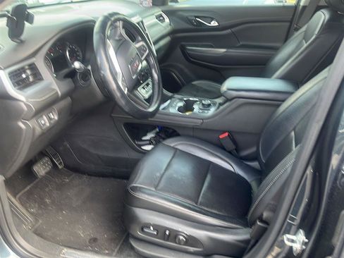 Used 2020 GMC Acadia SLT AWD/4WD image 3