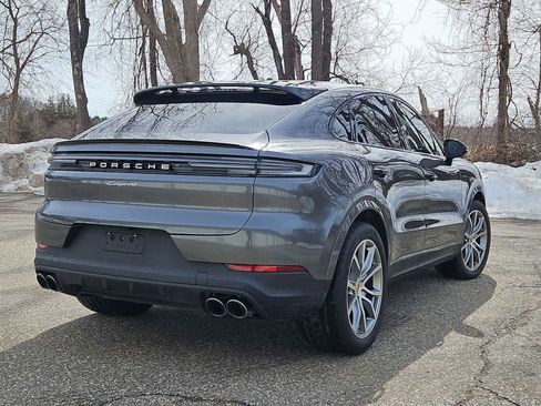 Certified 2024 Porsche Cayenne image 6