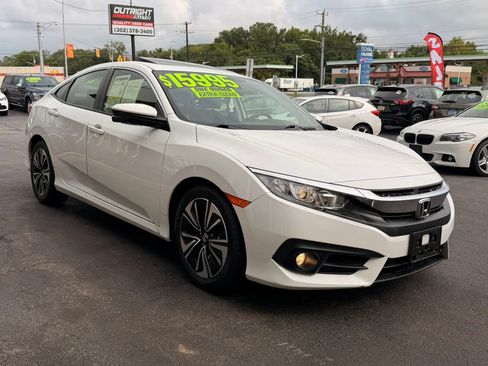 Used 2018 Honda Civic EX-T image 6