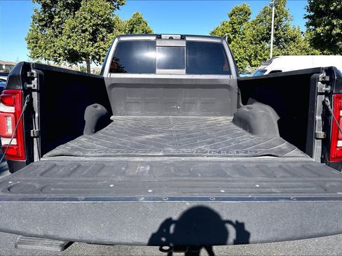 Used 2019 RAM 2500 Laramie AWD/4WD image 10