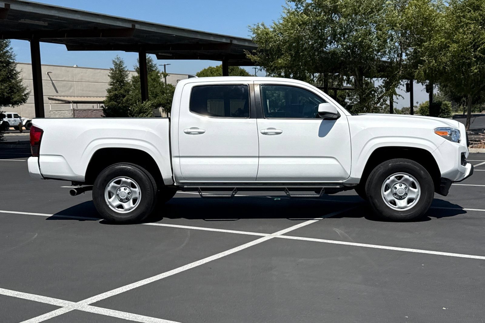 Used 2023 Toyota Tacoma SR w/ SR Convenience Package RWD image 10