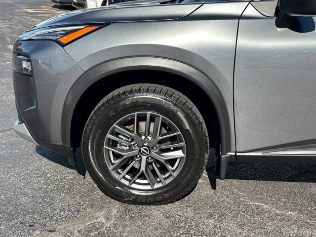 Certified 2023 Nissan Rogue S AWD/4WD image 6