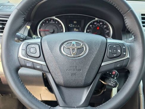 Used 2017 Toyota Camry SE FWD image 27