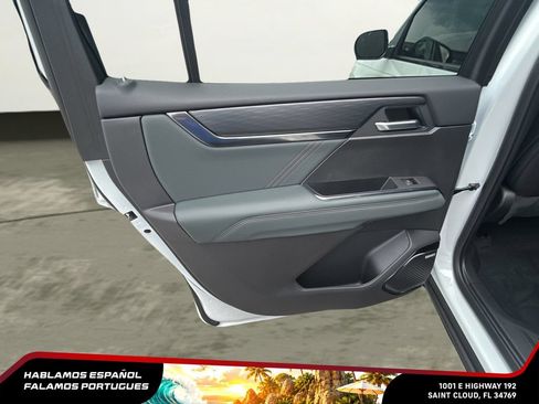 New 2026 GMC Acadia AT4 w/ Luxury Package AWD/4WD image 22