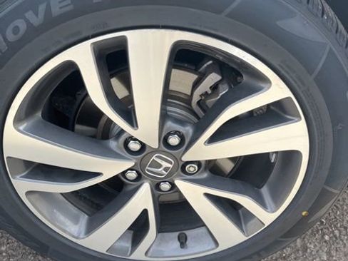 Certified 2024 Honda Odyssey Touring image 33