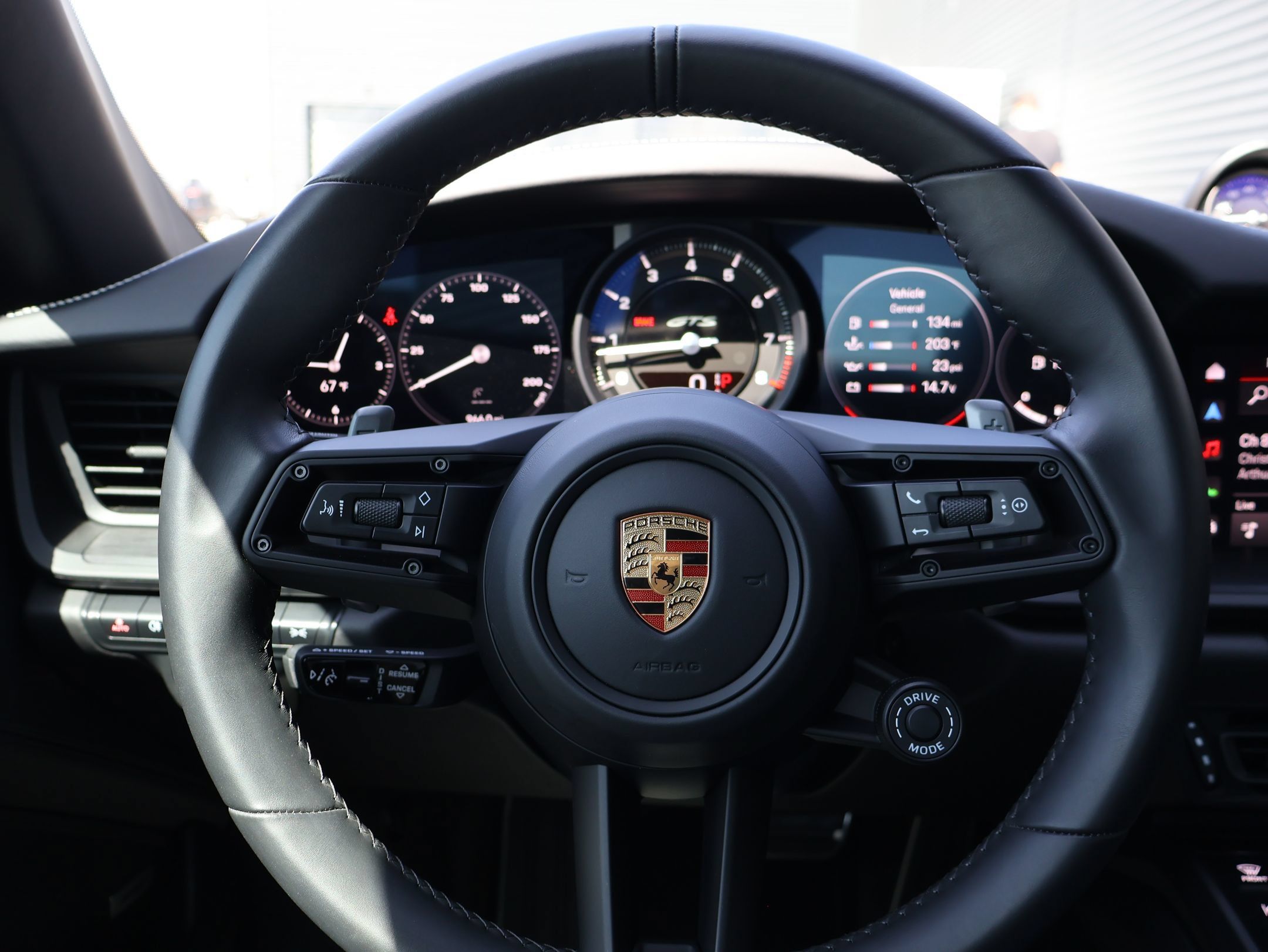 Certified 2022 Porsche 911 Targa 4 GTS w/ Premium Package AWD/4WD image 18
