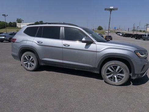 Used 2021 Volkswagen Atlas SE AWD/4WD image 9