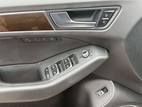 Used 2016 Audi Q5 2.0T Premium Plus w/ Technology Package image 11