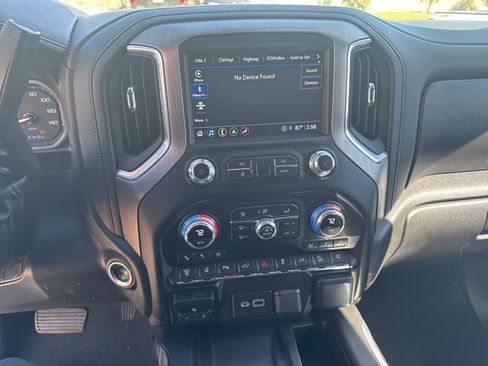 Used 2023 GMC Sierra 2500 Denali w/ Denali Ultimate Package image 14