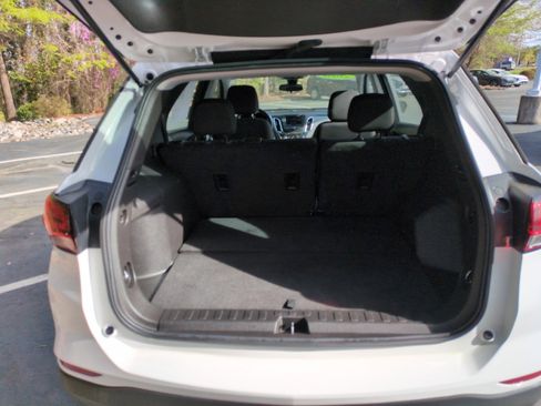 Used 2023 Chevrolet Equinox LS w/ Driver Confidence II Package image 36